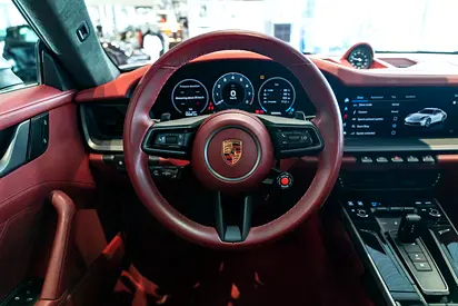 2025 Porsche 911 — миниатюра 9