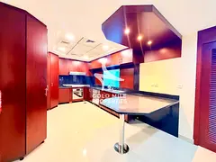 Unique Layout> Elegant 3Bedrooms+3Rooms> Luxury Amenities> Prime Location