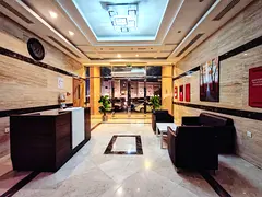 INFRONT OF MOSQUE AND NEAR TO EXIT SPACIOUS 1BHK WITH CLOSED KITCHEN AND PARKING.