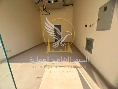 محل للإيجار في القليعة، الشارقة | 27,000 درهم سنويًا | 4 دفعات