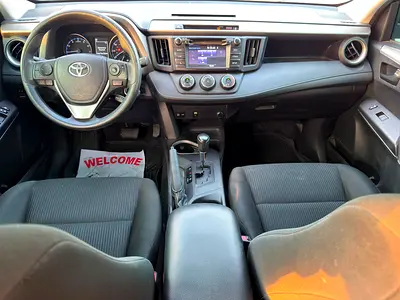 صورة 9 لـ 2018 Toyota RAV 4