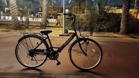 City commuter bicycle with basket and rear rack - excellent condition can be folded and fits in the