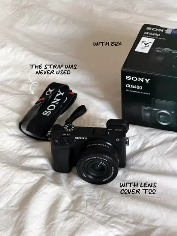 Sony a6400 with strap and box + extended warranty (fixed price)
