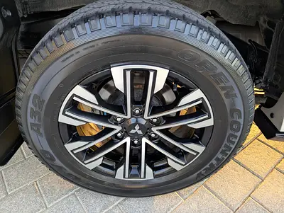 Mitsubishi Montero Sport GLS Top Line, миниатюра 19