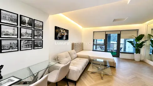 Fully Renovated | Studio | 29 Boulevard