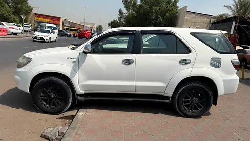 2009 Toyota FORTUNER — фото 4
