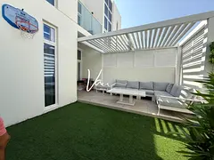 Unfurnished 4BR | Upgraded I Available from 10 Sep