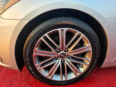 صورة مصغرة 4 لـ 2018 Genesis G80