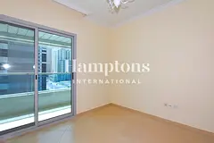 1Bedroom Close to Metro Unfurnished Vacant