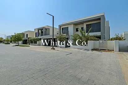 Single Row|Well Maintained|Fully Furnished