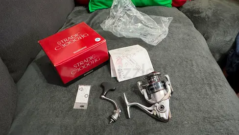 Brand new Shimano Stradic 3000 HG fishing reel