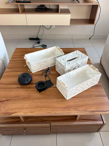 White decor set