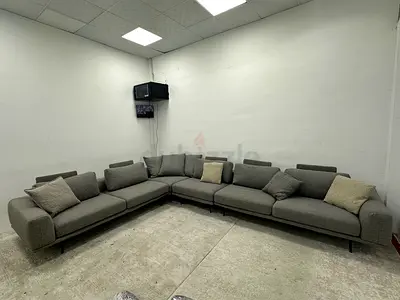 Selling perfect condition Natuzzi brand corner sofa