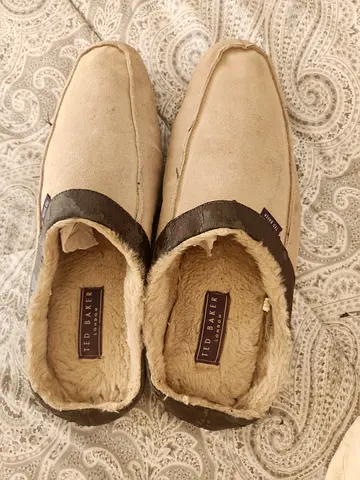Original Ted Baker Faux-Fur Lined Suede Slippers / Mules – Size UK 10 / EU 44