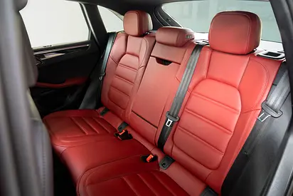 صورة مصغرة 7 لـ 2025 Porsche MACAN