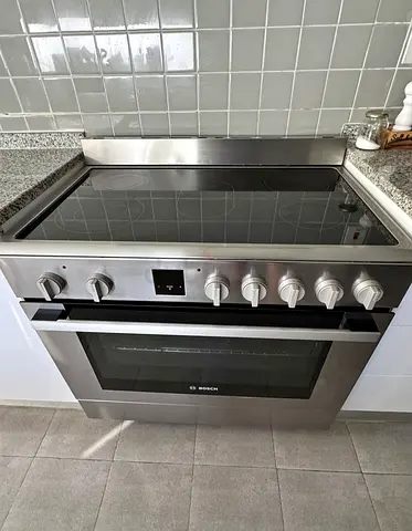 Bosch Series 8 Electric Ceramic Cooker
