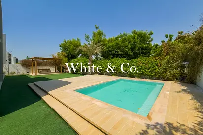 Vacant Now | Private Pool | On the Park