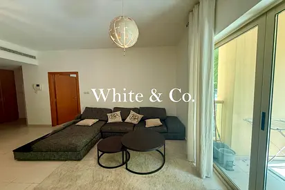 High End Furniture | Chiller Free | Vacant