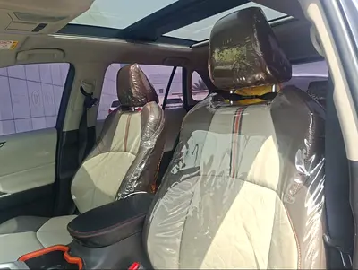 صورة 4 لـ 2023 Toyota RAV 4