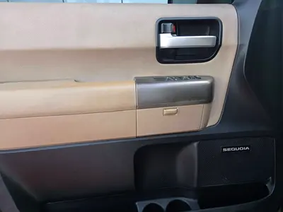 2012 Toyota SEQUOIA — фото 15
