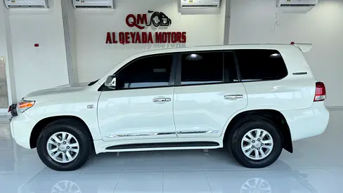 صورة مصغرة 3 لـ 2011 Toyota LAND CRUISER