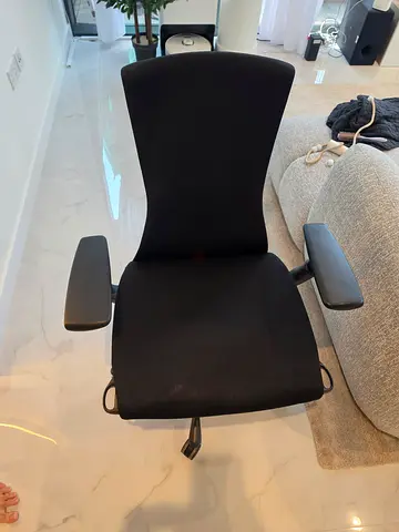 Embody Ergonomic Herman Miller Chair Fully Adjustable Excellent Condition