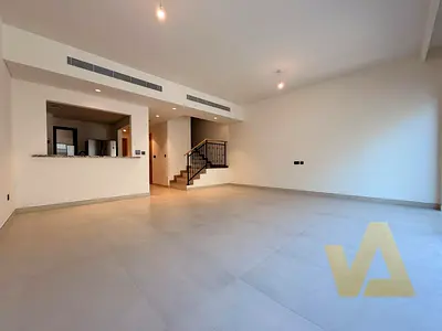 Mid-Corner | L-Shaped Garden | 2 Cheques Payment