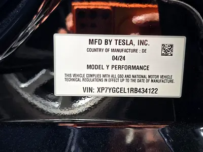 Tesla Model Y Performance, миниатюра 18