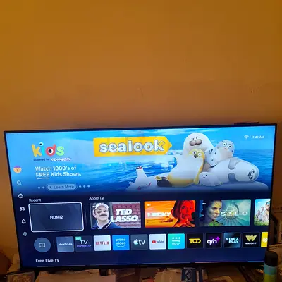 Hisense 55-inch Smart LED TV in excellent working condition