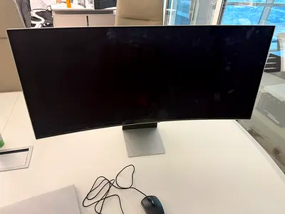 Monitor screen