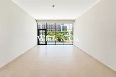 Gardenia Specialist | Pool View | Vacant