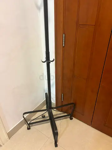Metal coat stand hanger