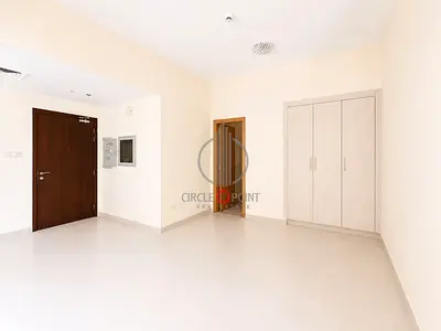 Huge Size Studio Chiller is Free || Metro Access || Only for family