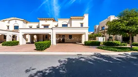 Unfurnished | Spacious | Single Row | VOT