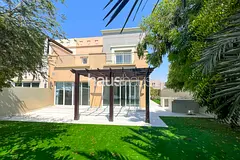 Lake Backing | Upgraded & Renovated | Vacant