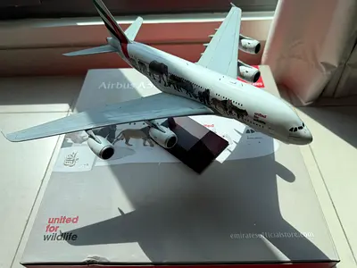Emirates A380 1:200 Diecast