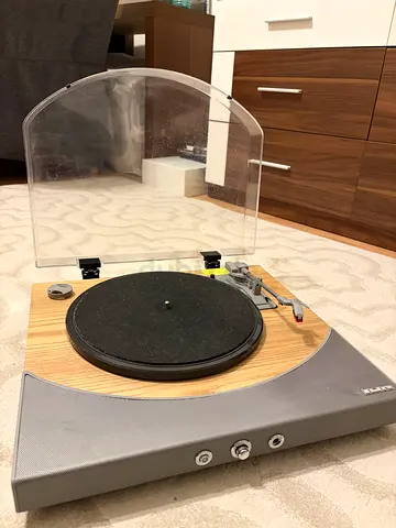 ION Turntable with dust cover – working condition