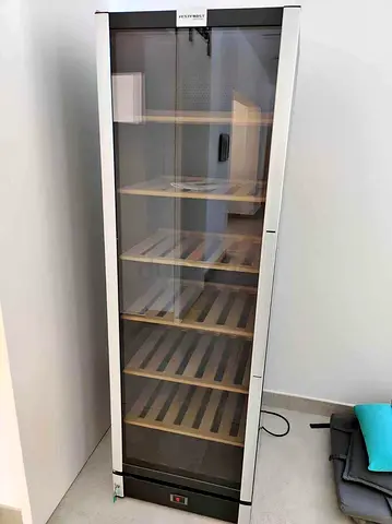Vestfrost 197 bottle large wine fridge