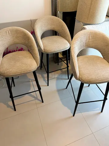Set of 3 Modern Beige Bar Stools with Metal Legs