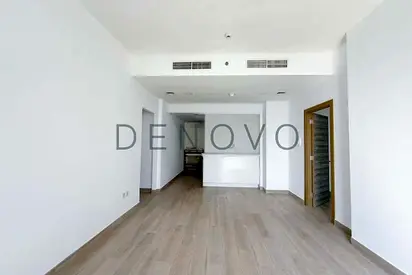Near Mall | Vacant | Huge Layout