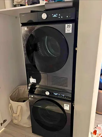 Samsung Bespoke 11.5 kg washer 9 kg dryer same like new condition