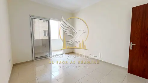 غرفة وصالة للإيجار السنوي في القليعة الشارقة بلكون تكييف مركزي مساحة واسعة