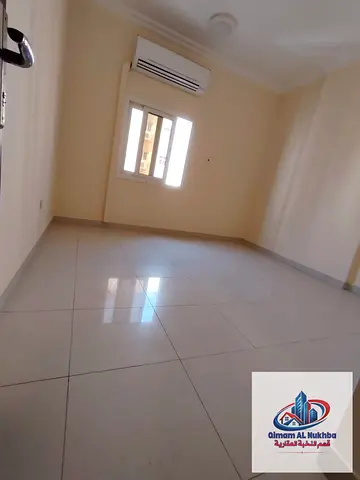 اقل سعر غرفه وصاله 2حمام في النباعه، تكييف مركزي وغاز مركزي،بجوار مركزمبارك وجميع الخدمات،