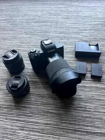Canon m50 mk2 w/ 3 lenses & accessories