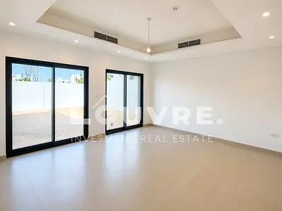 Huge Villa Plot | 5BR+M | Ready to Move | Enquire