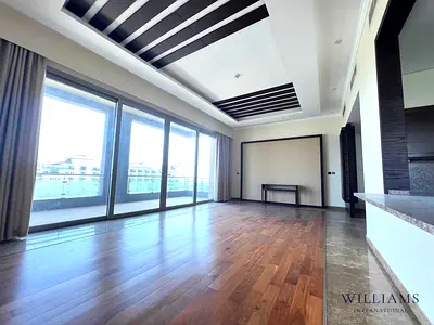 LUXURY RENTAL | BEACHFRONT LIVING | VACANT SOON