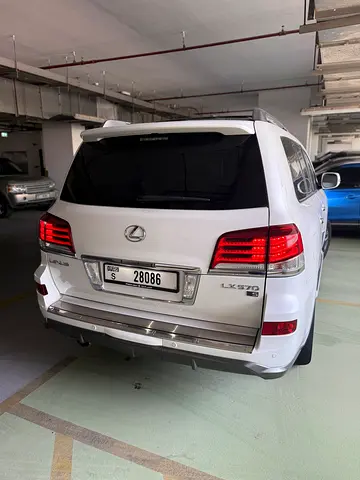2015 Lexus LX-SERIES 照片 4
