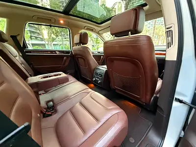 2016 Volkswagen TOUAREG — миниатюра 19