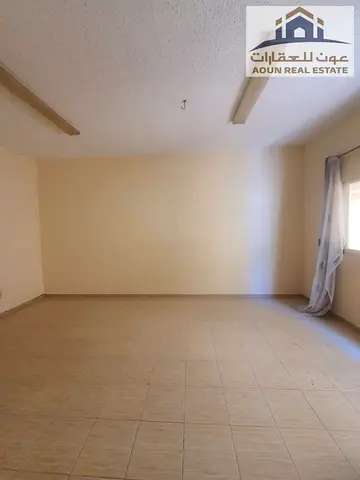 هل تبحث عن الفخامة، المساحة، والموقع الاستراتيجي في آن واحد؟ إليك خيارك المثالي!  نعلن عن توفر استوديو خيالي بمساحة سوبر ديلوكس واسعة جداً للإيجار الس