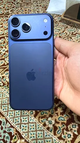 iPhone 17 pro max - Good Condition, Unlocked- with box